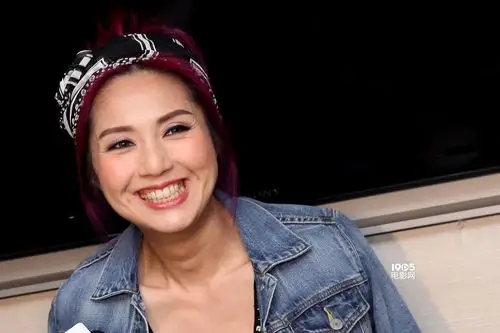 杨千嬅怼余文乐"更年期" 激情戏被爆演得完美