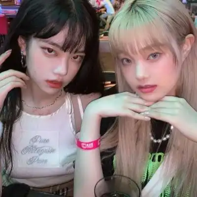 超酷头像图片2021最火爆女闺蜜真人