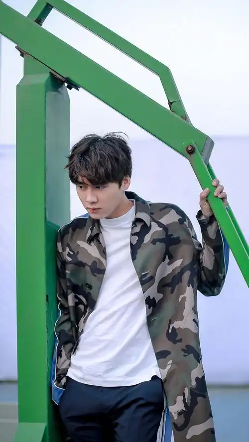 李易峰4k超清全面屏手机壁纸