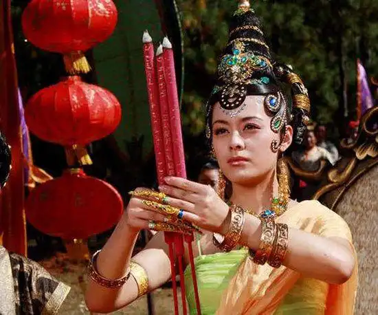 王力可扮演浙版《西游记》女儿国国王