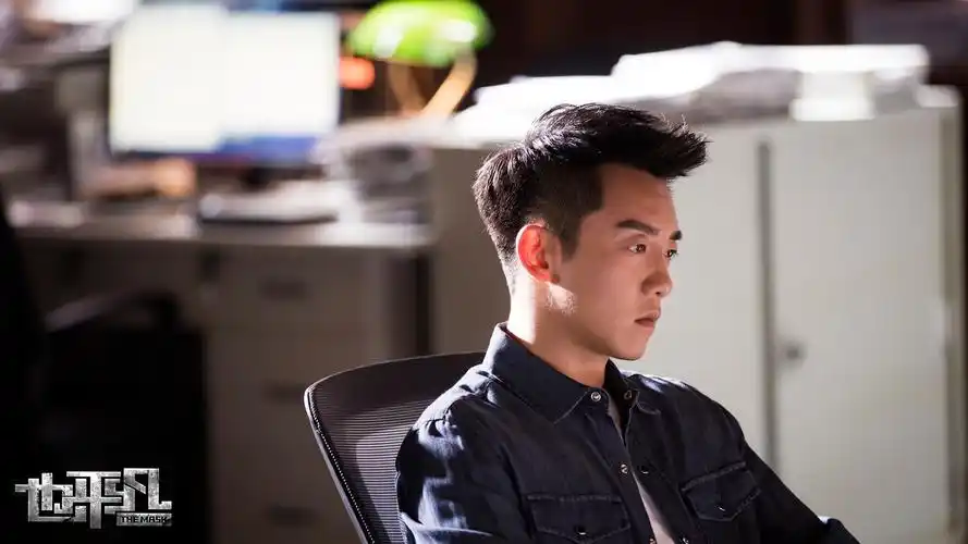 郑恺 张国立 林峯高燃上演黑白对决