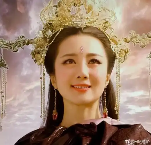 洛神@李依晓 李依晓,好看好看 来自mm雅沁 - 微博