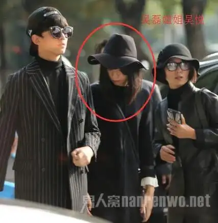 吴磊与姐姐合照吴悦的颜值不输当红小花