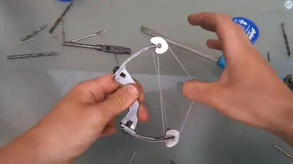 制作一把迷你复合弓-生活视频-搜狐视频