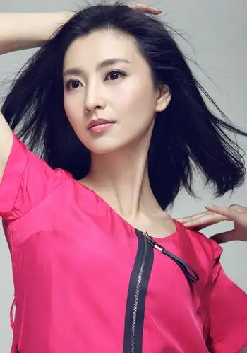 斓曦高饱和粉裙写真眉姐姐清新甜美秀亲和力