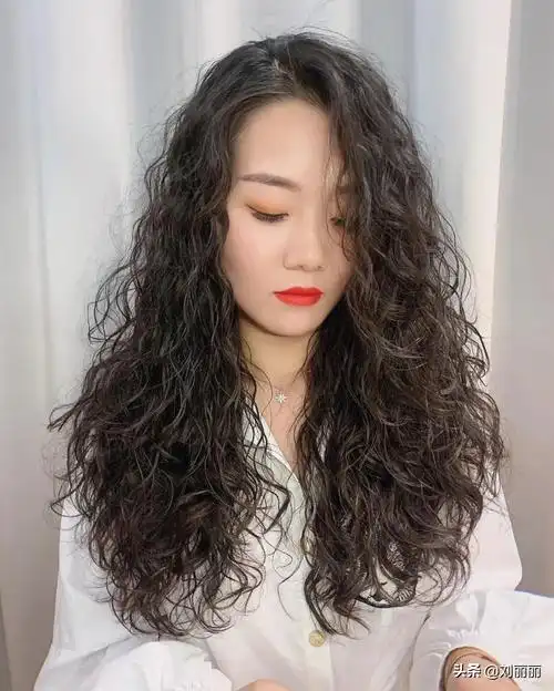 这样烫蓬松显发量