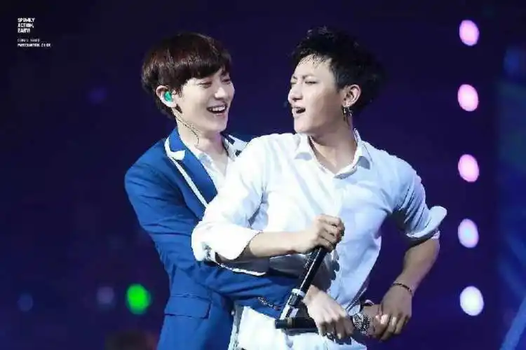 朴灿烈.黄子韬.浩浩王几你别欺负小桃子