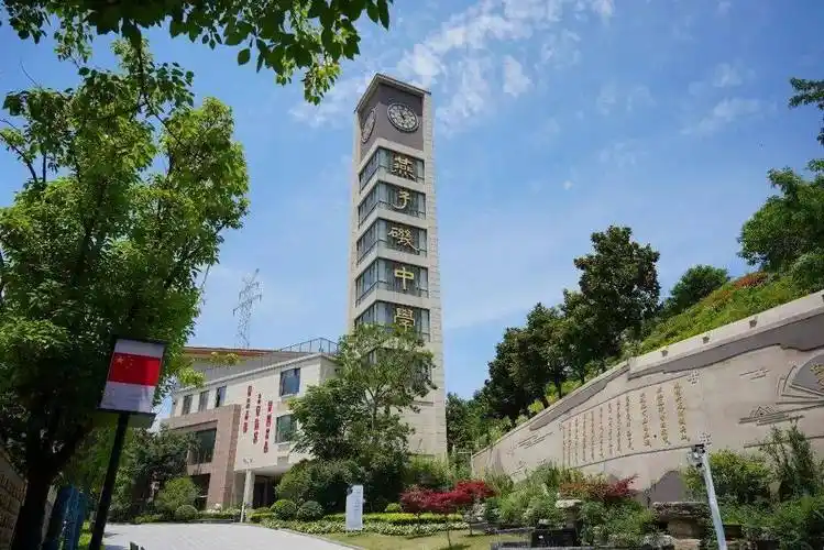 走进南京市燕子矶中学语文组:化人以语 育人以文