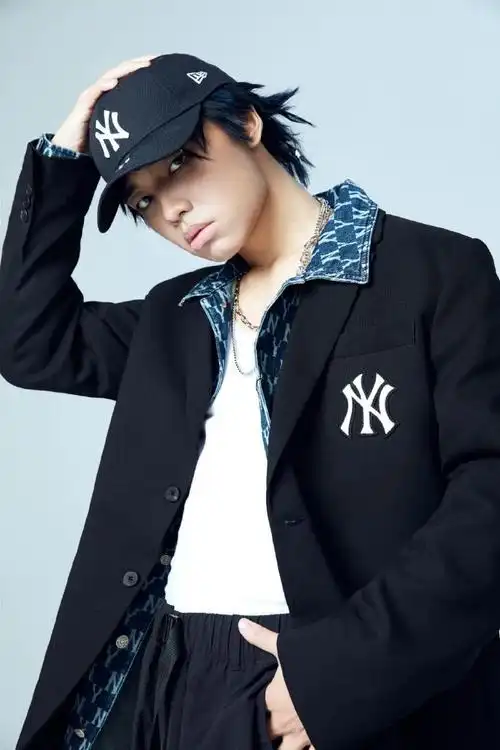 看曾涵江棒球大片耍酷