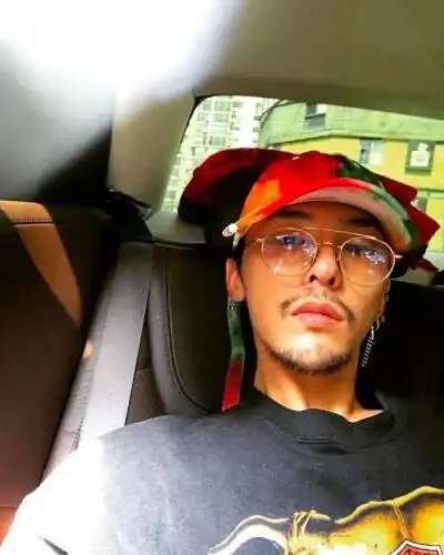 gd权志龙个人很喜欢龙哥自拍照