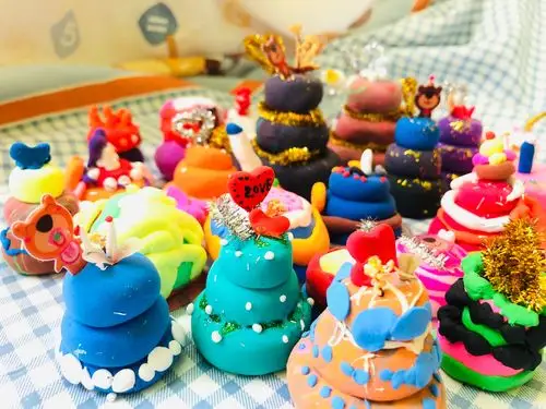 2019年睿博幼儿园贝多芬(1)班——手工课程《生日蛋糕》