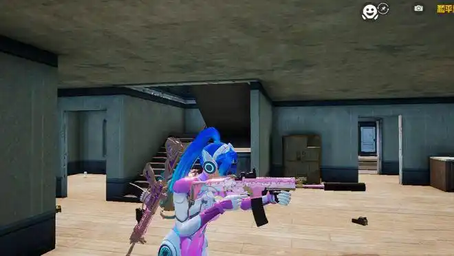 而这个皮肤就是旧版"火箭少女101"套装,这款皮肤是在"刺激战场"时期