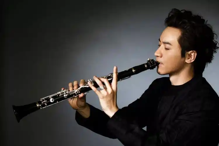 何为赤子单簧管演奏家王弢专访