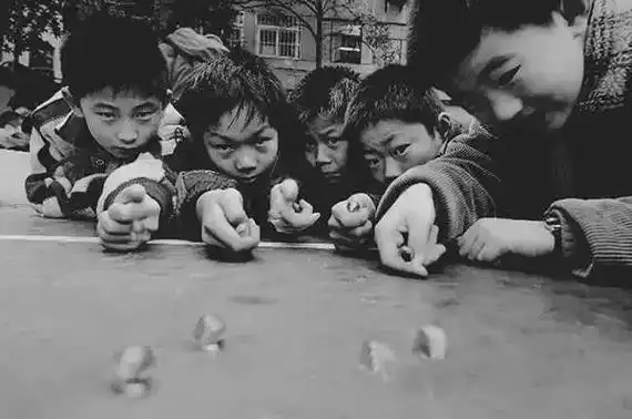 这些老照片,献给我们回不去的童年!看了别哭