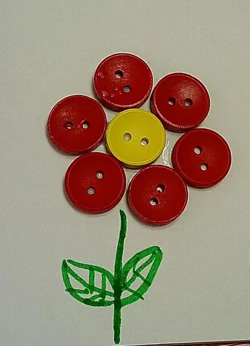 大象妈创意美工课——我的第一本手工绘本《哪怕我只是一颗小小的纽扣