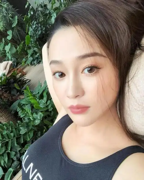 给吴秀波当小三7年却换来3年牢狱之灾出狱后陈昱霖过得怎样