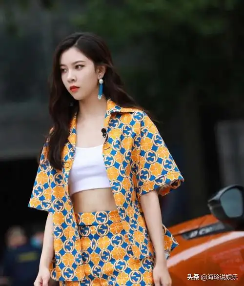 宋妍霏,颜值出众的她,会是你的理想型吗?