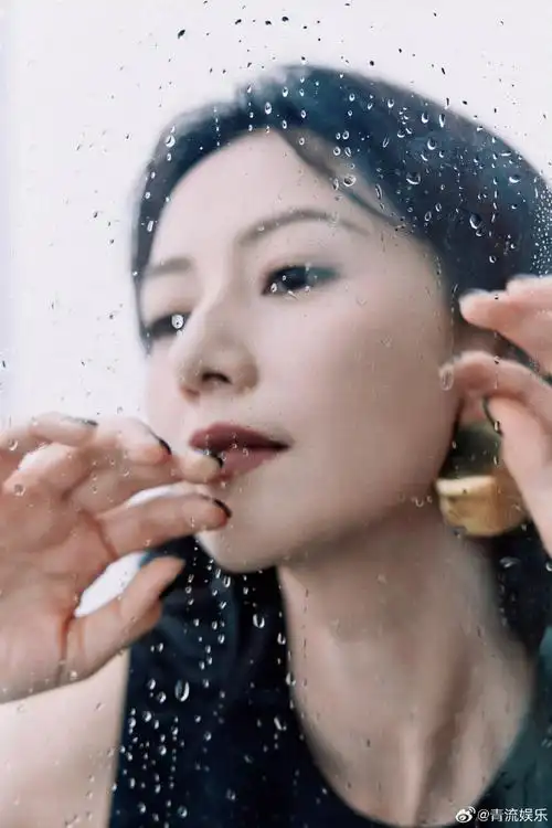 高圆圆黑金造型##高圆圆品牌活动造型大片