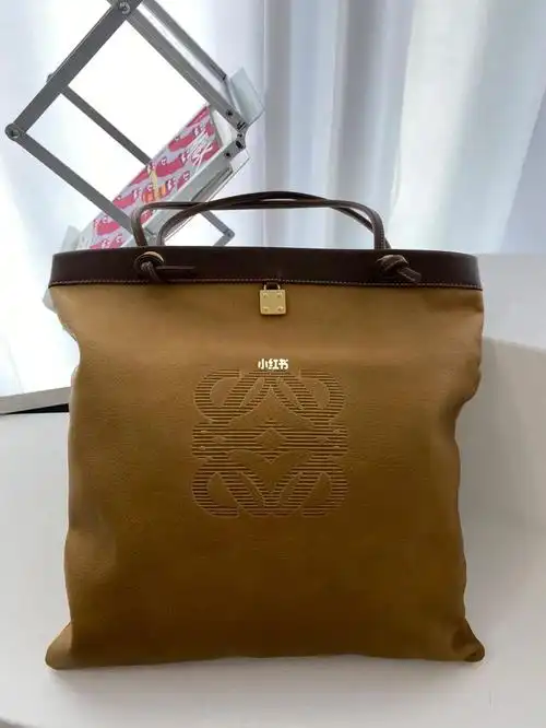 罗意威奶茶托特好适合秋冬