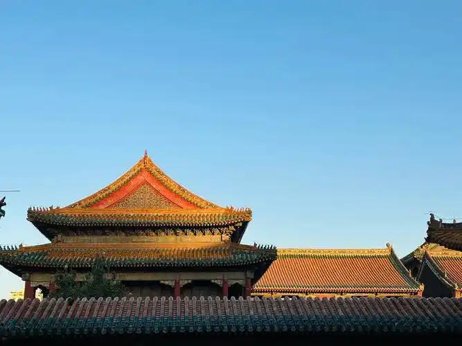 红墙青瓦,盛京故宫#故宫 #古建筑之美 #沈阳 - 抖音