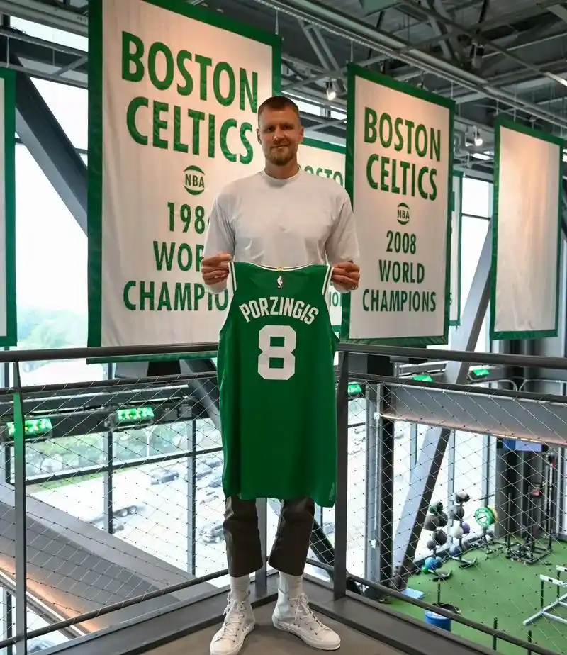 波神提前续约凯尔特人."波尔津吉斯2年6000万提前续约波士 - 抖音