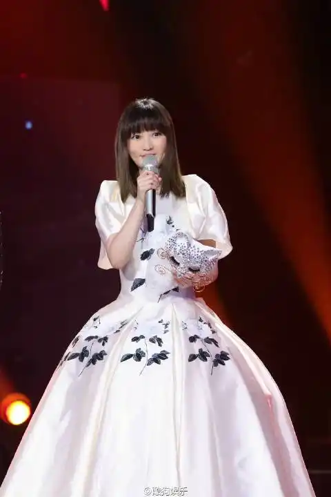 蒙面唱将猜猜猜##猫黛丽赫本#金海心"蒙面". 来自酷狗娱乐 - 微博