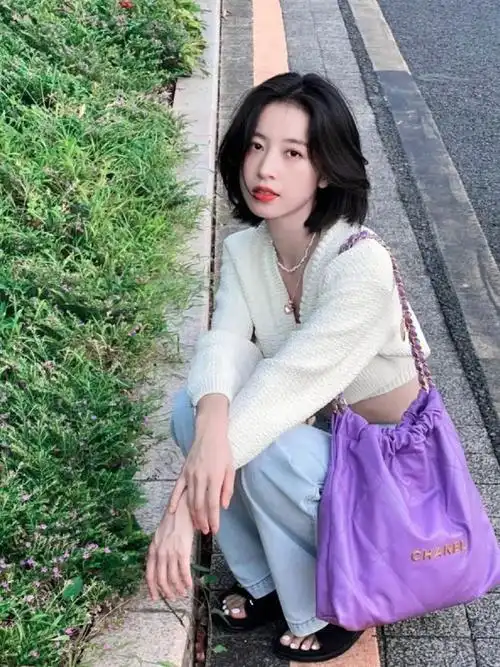 今年最流行的4款短发,太适合春天了!|发型|脸型|刘海|卷发|红唇|圆脸_