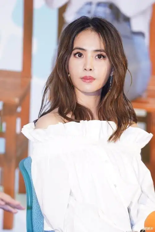 蔡依林发文求教社交网站经营法阿信秒回互动可爱