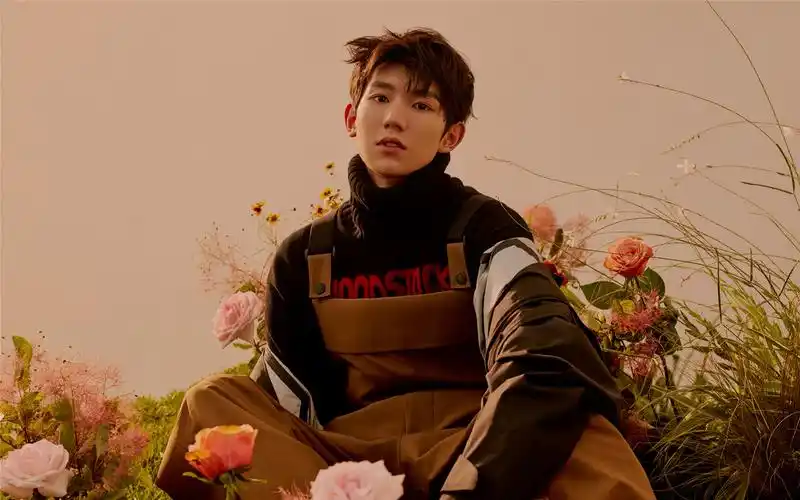 王源时尚杂志写真图片桌面壁纸