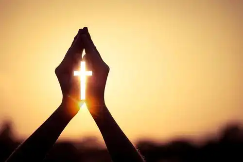 双手合十双佛教中代表什么意义