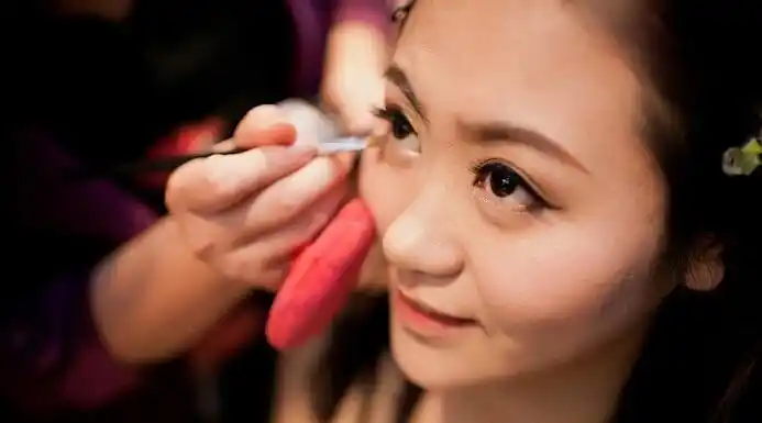 新娘化妆,新娘化妆课题,结婚照化妆,化妆跟拍,婚纱照化妆