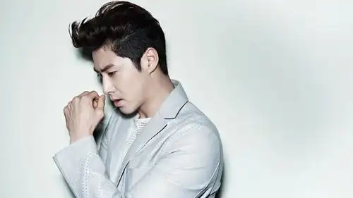 郑允浩 东方神起