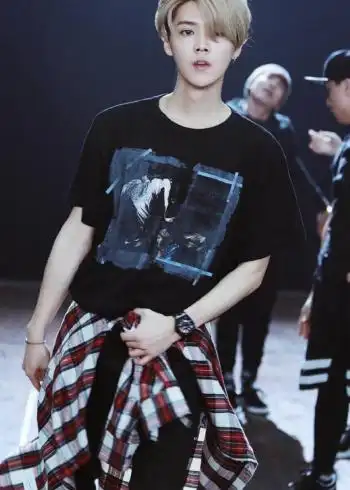 exo《growl》(咆哮),舞蹈一镜到底,鹿晗好帅!