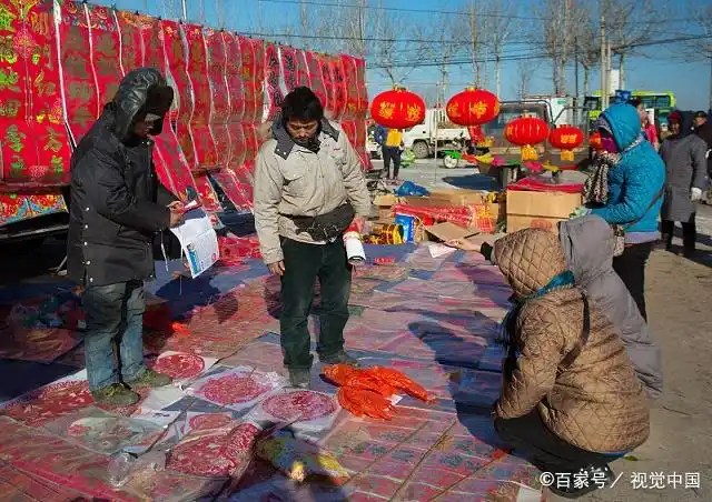 东北农村过年有什么习俗?杀猪扫尘办年货?最热闹是这件事