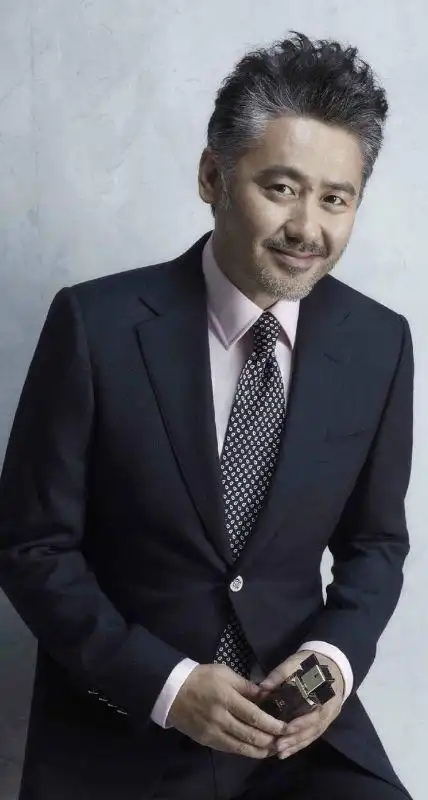 [帅哥壁纸]吴秀波图片-小虾米