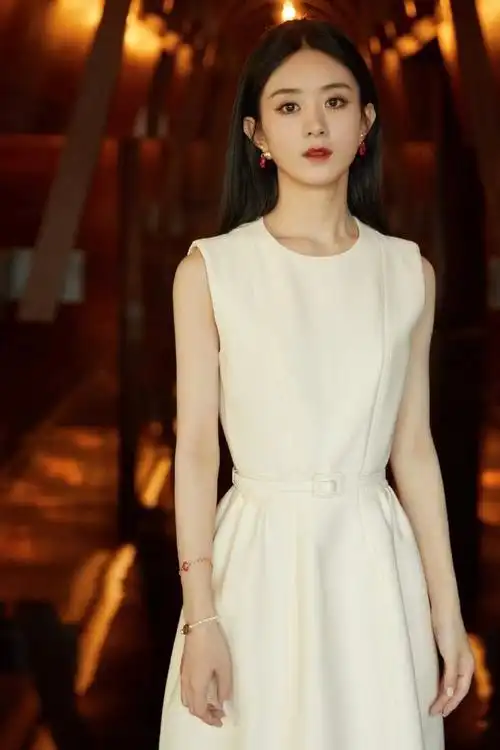 不鈳鋰喻从聆听说书人转采于2021-11-30 10:33:33赵丽颖女明星不鈳鋰