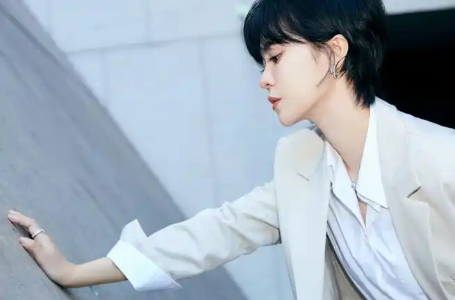 给生活以诗##郁可唯新专辑dearlife