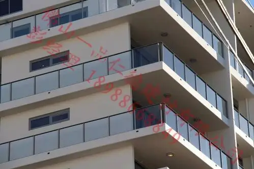 铝型材 - 门窗型材>一品仁德铝合金焊接/拼接式玻璃阳台护栏查看详细>