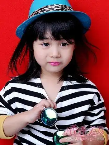 宝宝3岁短发想留头的发型图片怎么给短头发的3岁女宝绑出漂亮的发型呢