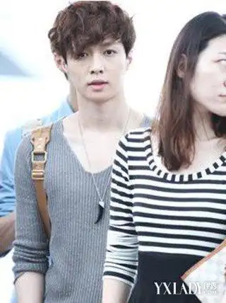 【图】张艺兴女友李琪琪微博曝光 长相酷似唐嫣