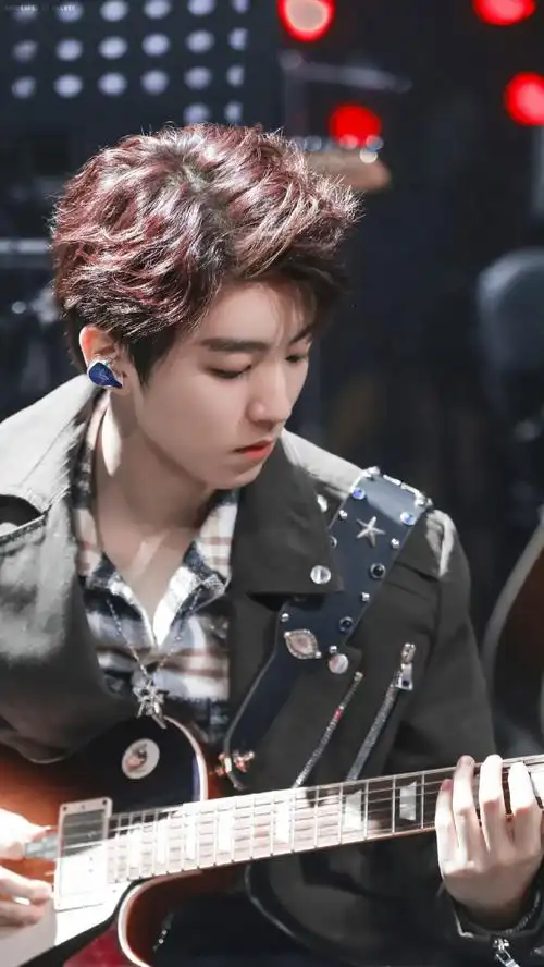 tfboys十周年dvd纪录片##王俊凯青岛##tfboys你们敢耍老子