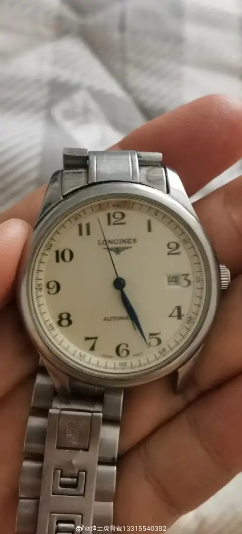 机械表在佩戴时过程中需要手腕摆动才可以运转的,手腕