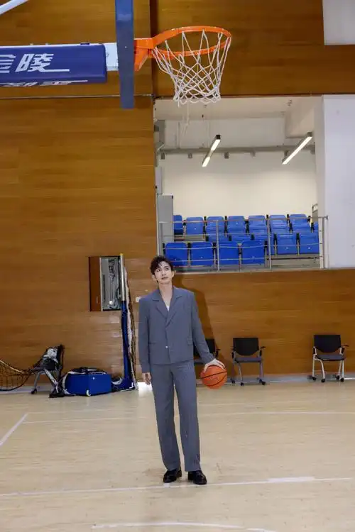 张彬彬超话行程满满收获多多的一天完美结束@张彬彬vin91  #张彬彬