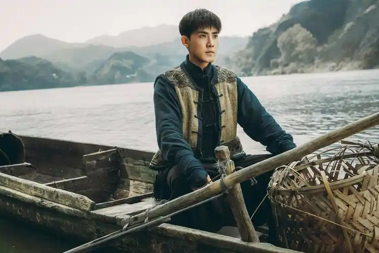 张睿一代洪商正式开播角色跨度彰显演员可塑性