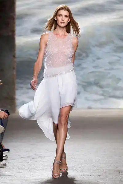 2013春夏透视装风靡多半网友表示不怕走光