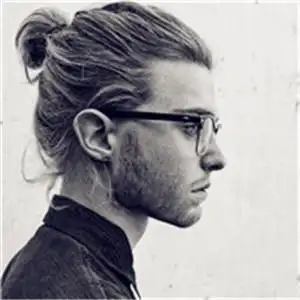 胡子大叔硬汉头像黑白