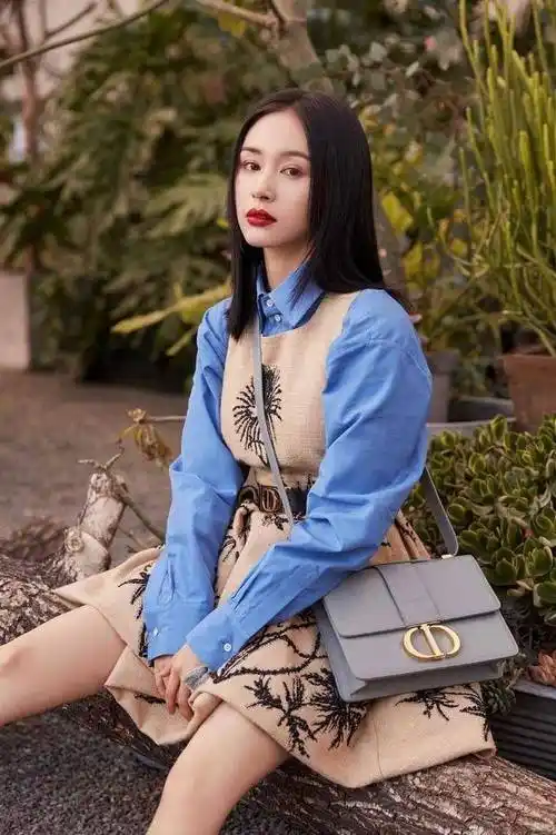 原创34岁王子文恢复单身后的魔法穿搭原来衬衫这么穿也很时尚洋气