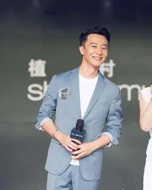 黄轩的老婆叫什么名字:黄轩的老婆叫什么名字 黄轩的老婆是谁