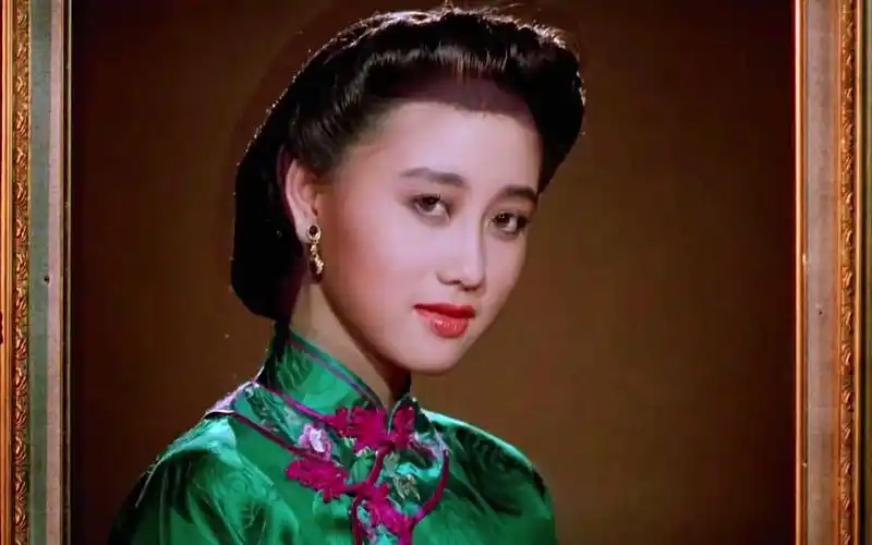 当年的利智有多美,性感妩媚有气质,难怪李连杰会神魂颠倒