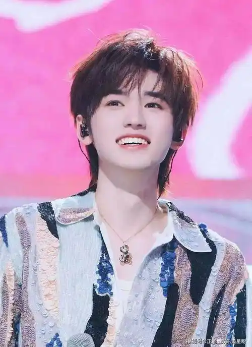 养成系时代新星宋亚轩二十撷彩行舟漫海,少年的征程永不言败_谭维维